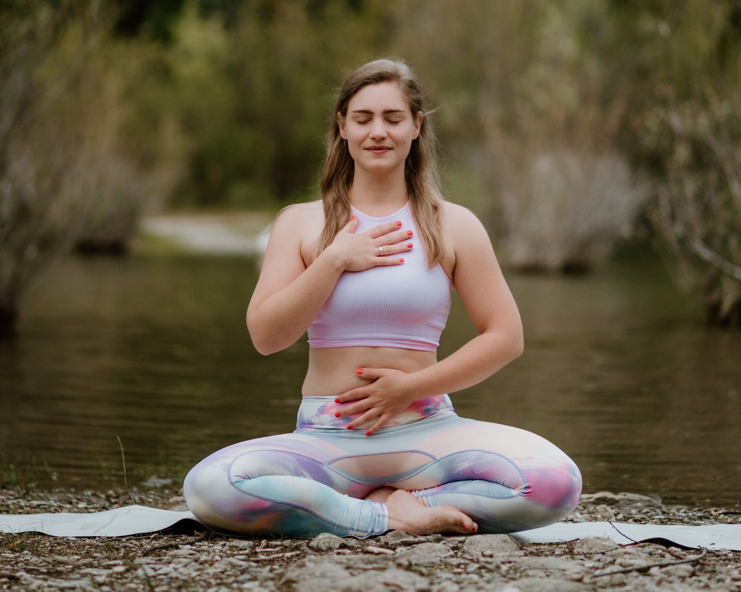 Meditációs videó gyerekeknek – légzésfigyelés és gondolatcsillapítás.